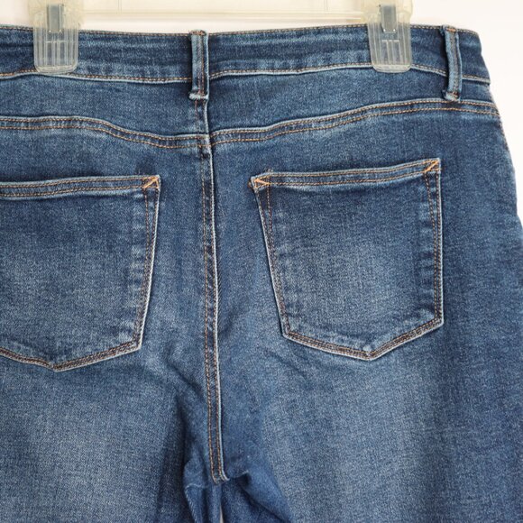 Maurices Straight Leg Jeans, Size 12 Reg, 99% Cotton - Picture 3 of 4